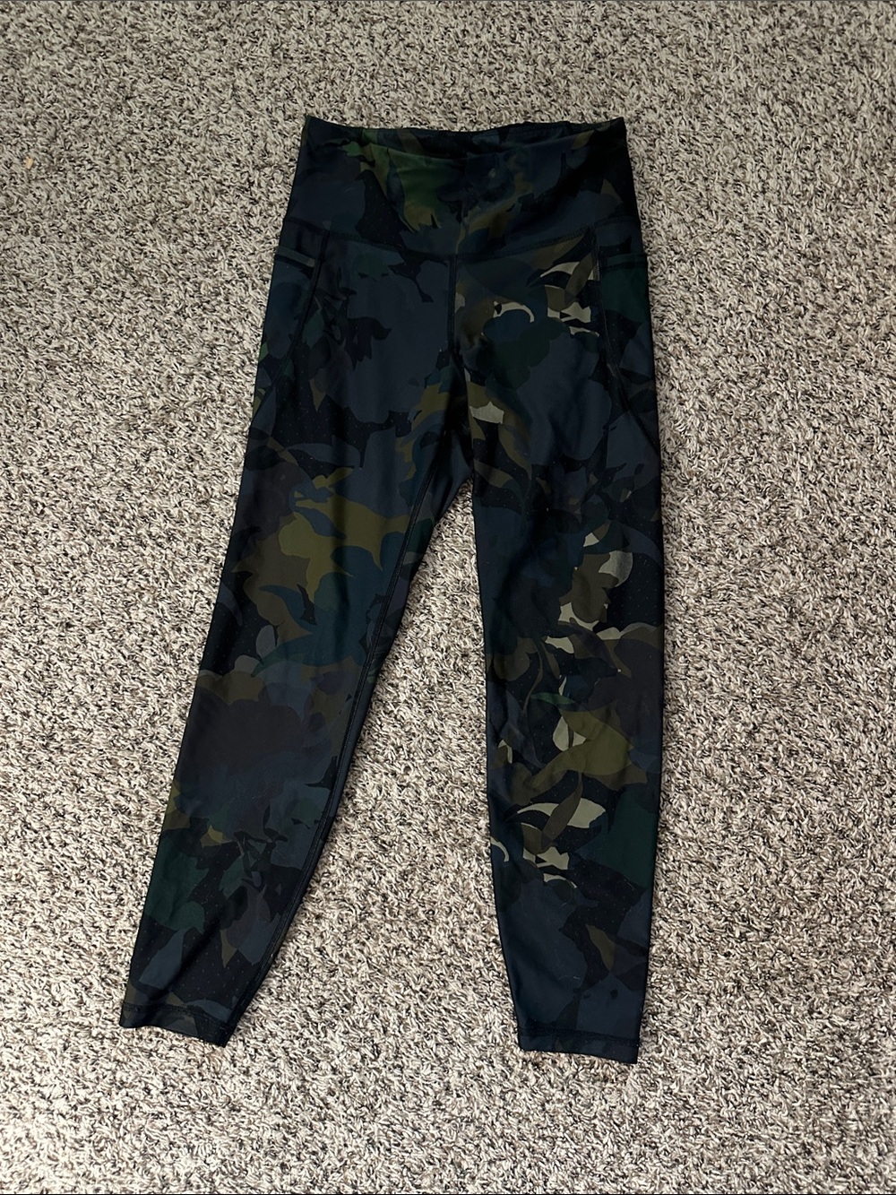 Old Navy Girls Camo Leggings - Green & Black (MRO)